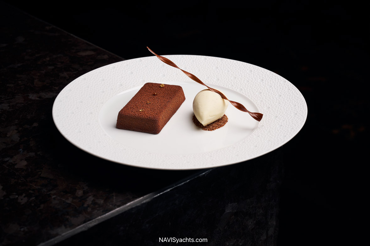 Dinner by Heston Blumenthal - Tag @atlantistheroyal - Credtit Atlantis the Royal Media L-16