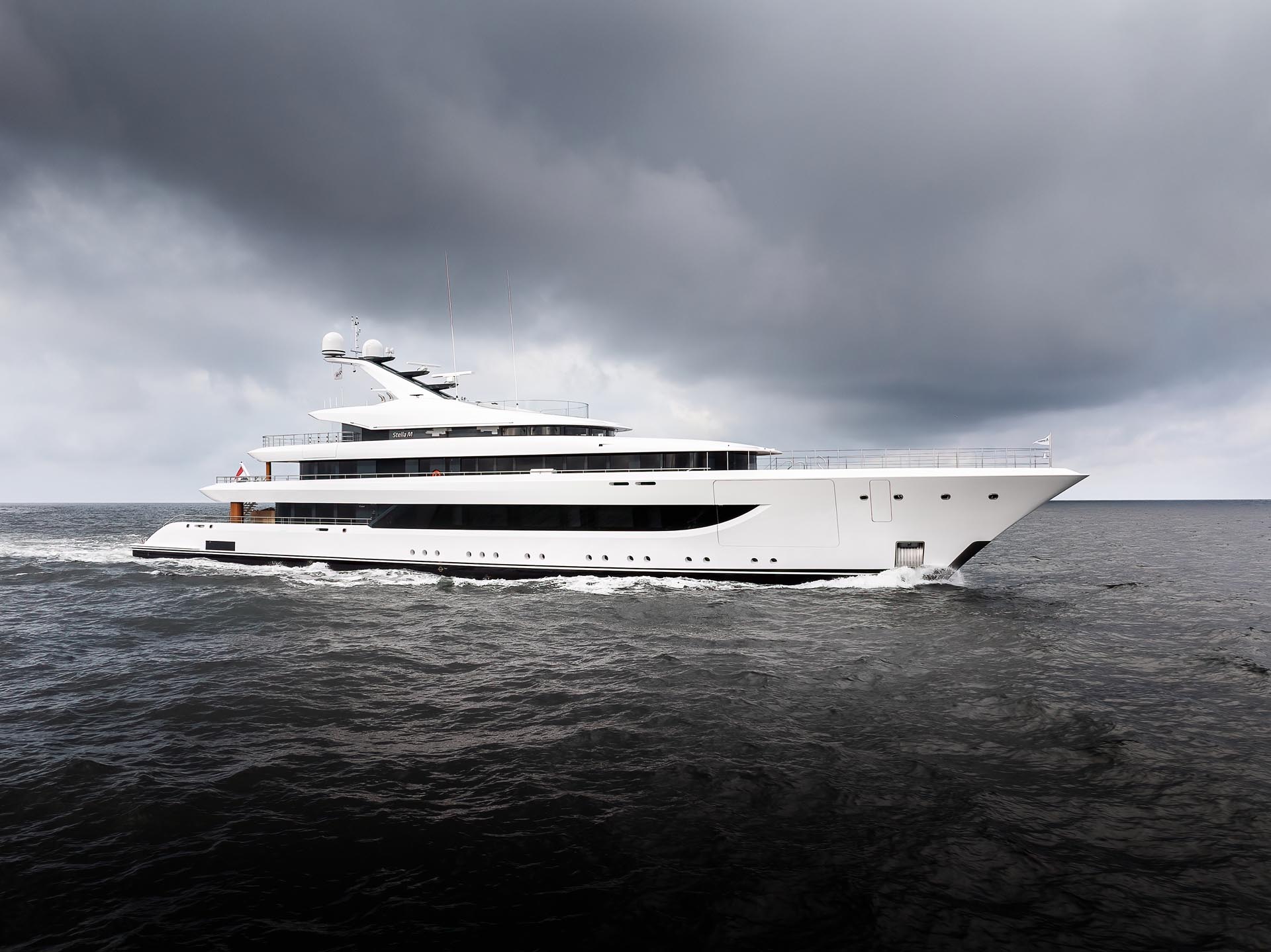 827 Stella M 2025 copyright Feadship superyacht magazine