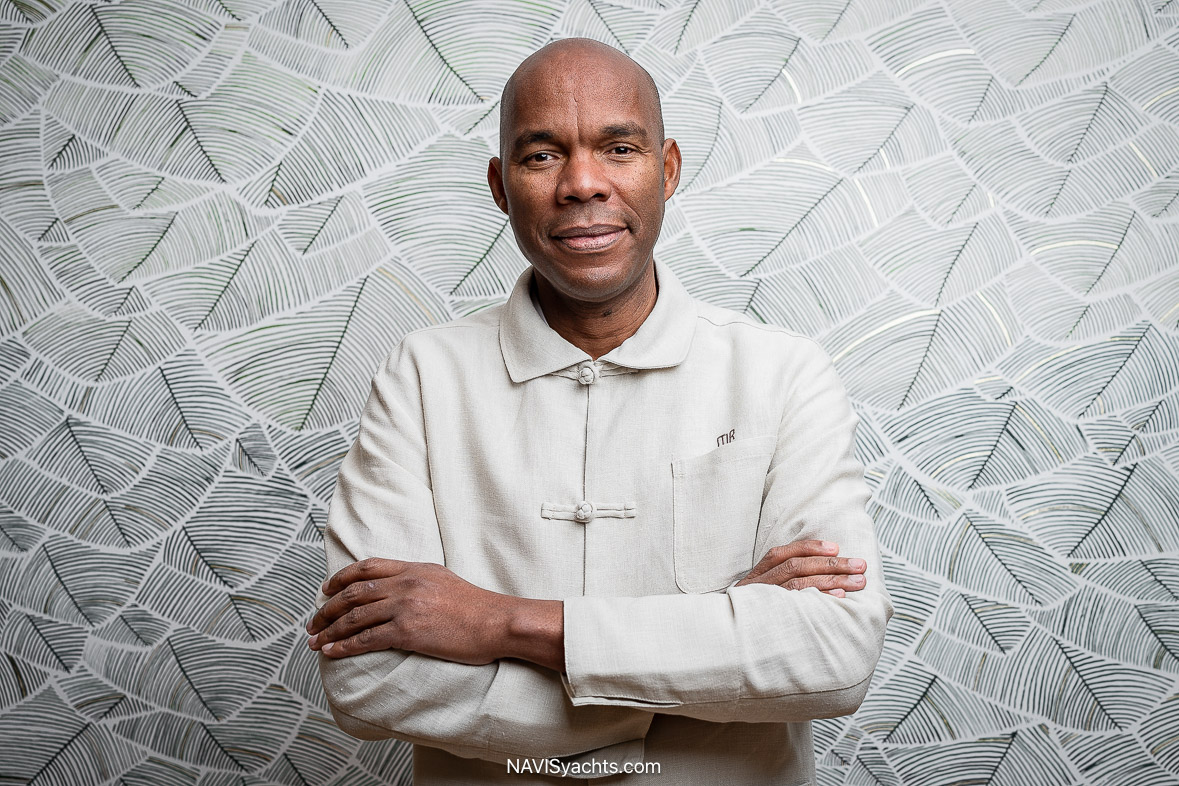 blue-bay-marcel-ravin-restaurant-monaco-chef-portrait-2024-026