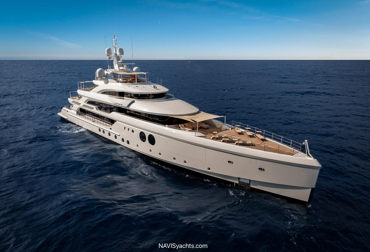 Benetti Superyacht Kasper sailing