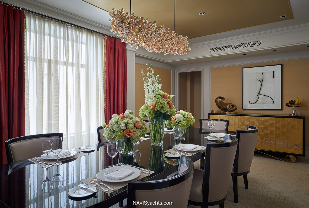 The Peninsula New York L-21