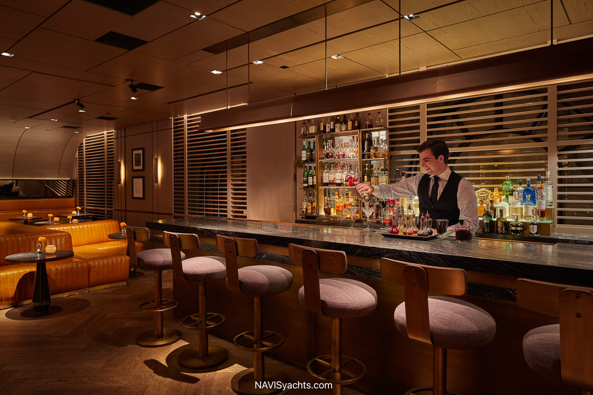 The Peninsula New York L-9