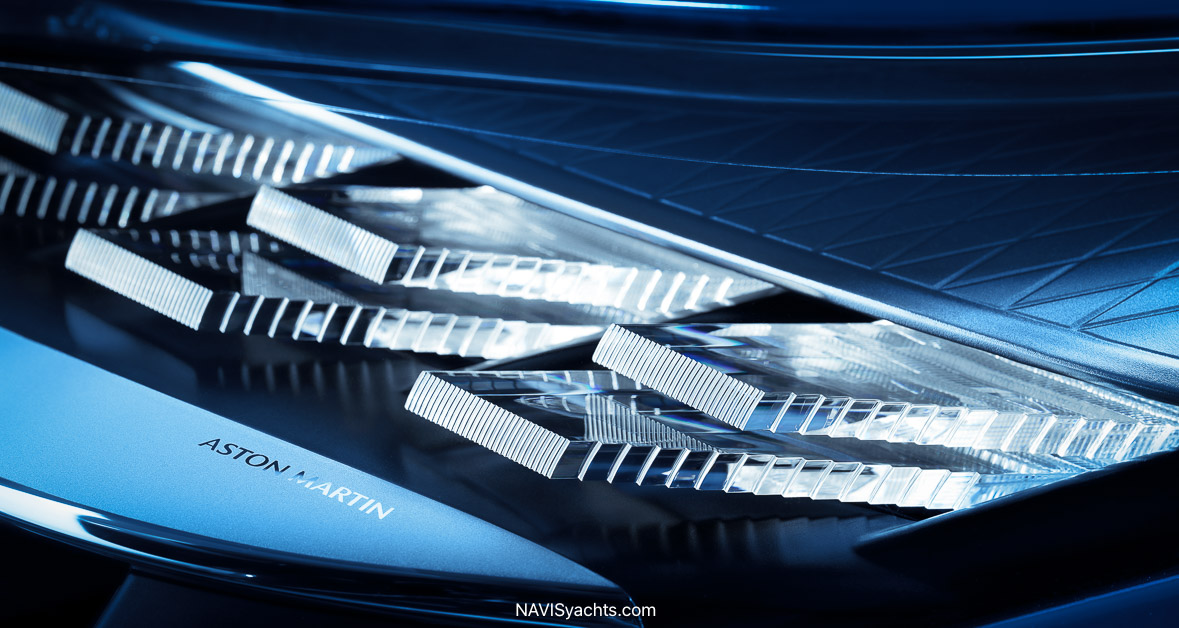 Aston-Martin-DB12 L-