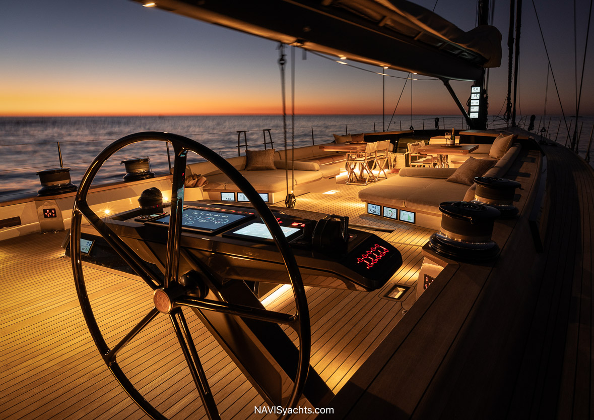 Superyacht Kalantis L-