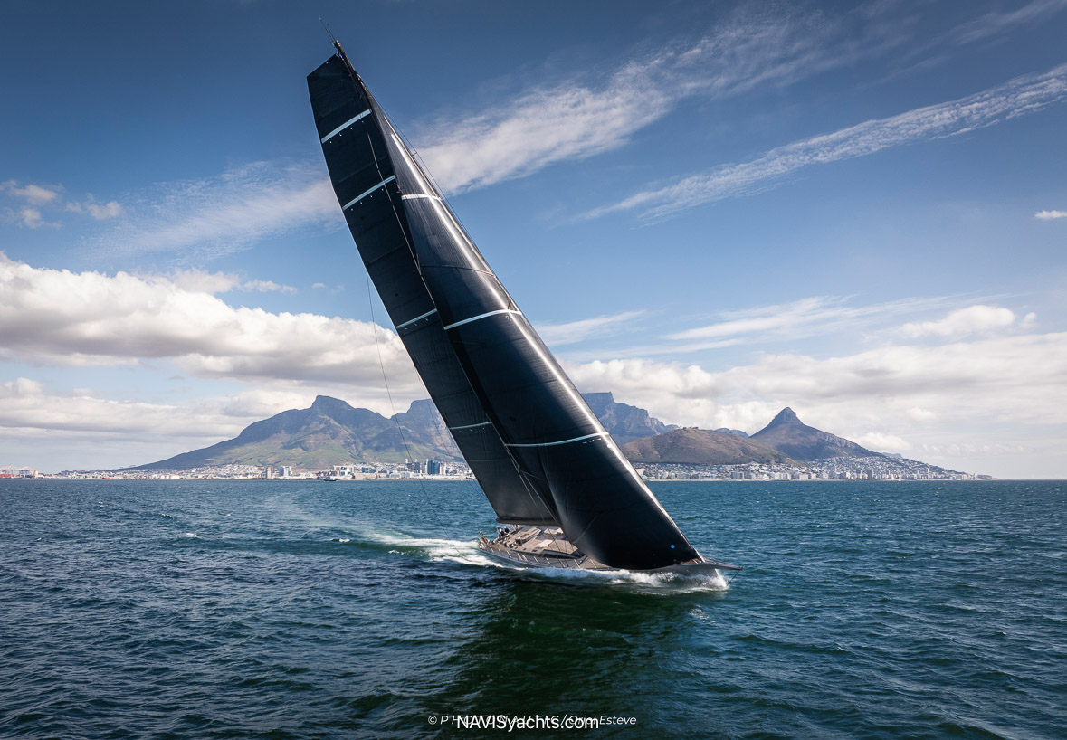 Superyacht Kalantis L-