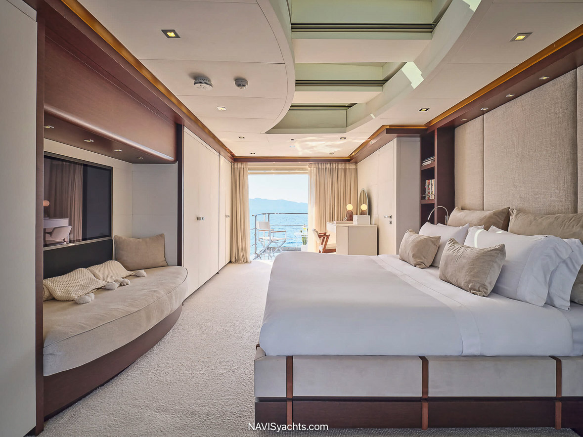 Superyacht Persefoni L-