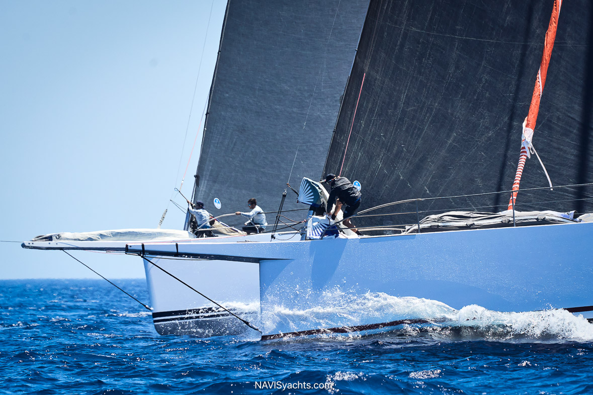Giorgio Armani Regatta L-