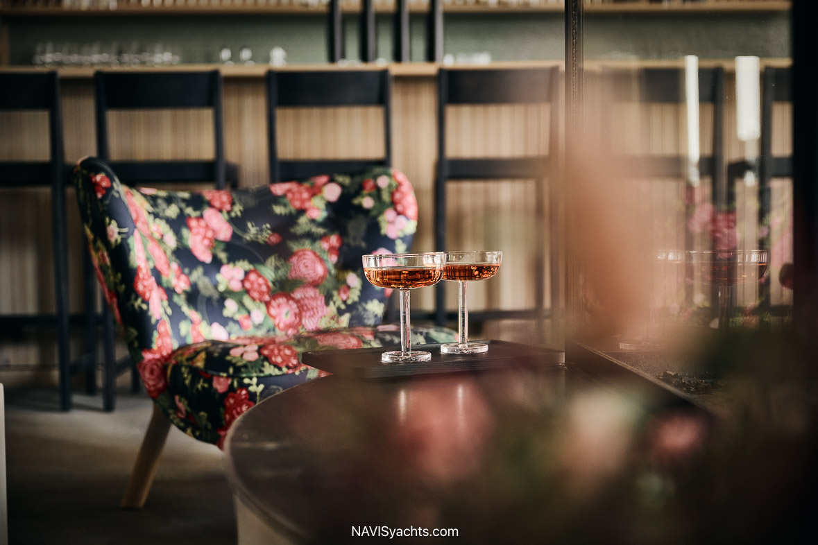 ULLRS GOURMETSTUBE L-