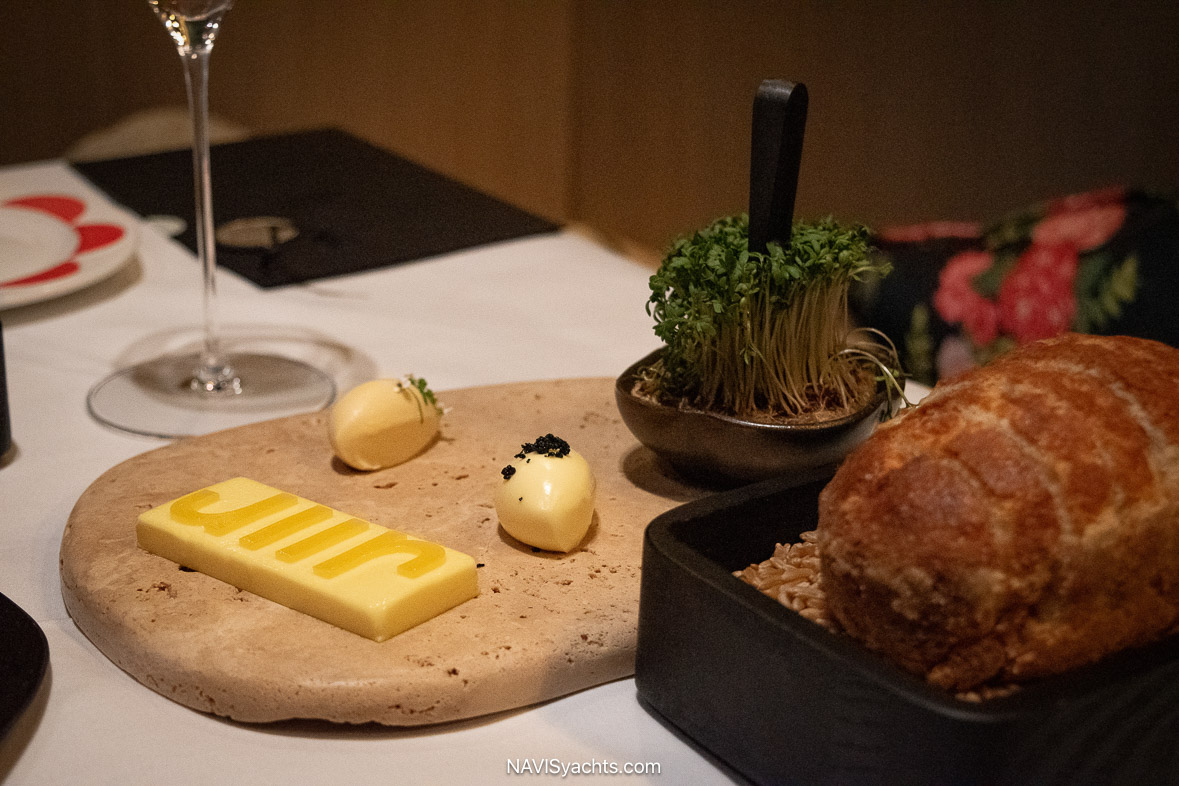 ULLRS GOURMETSTUBE L-