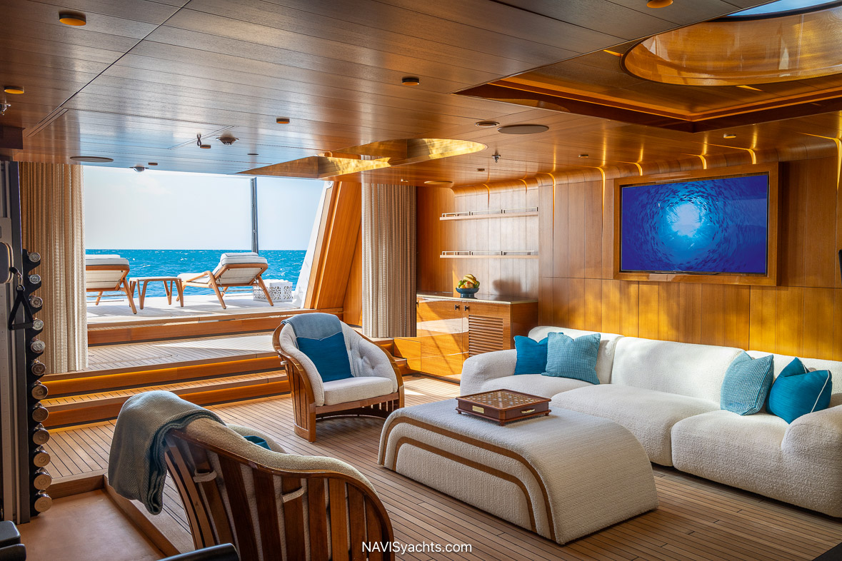 Amor à Vida luxury superyacht interior by Nuvolari Lenard and Valentina Zannier