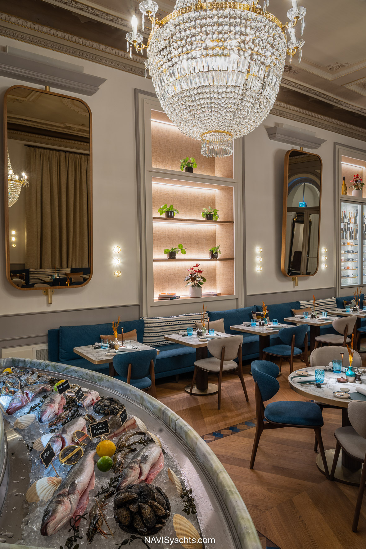 Neora Restaurant L-