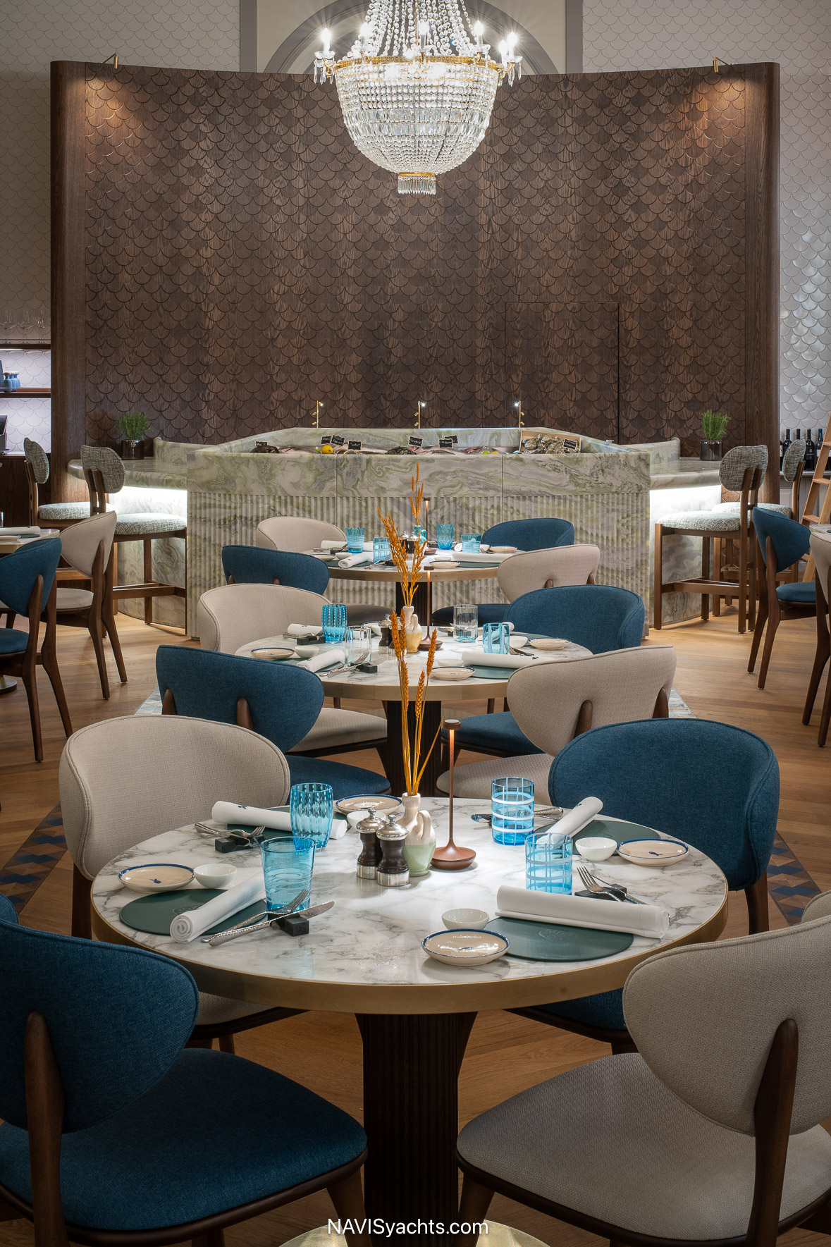 Neora Restaurant L-