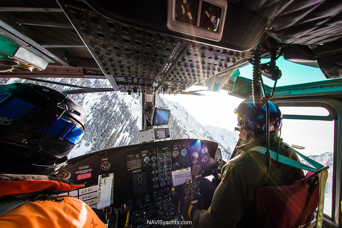CMH Heliskiing L-