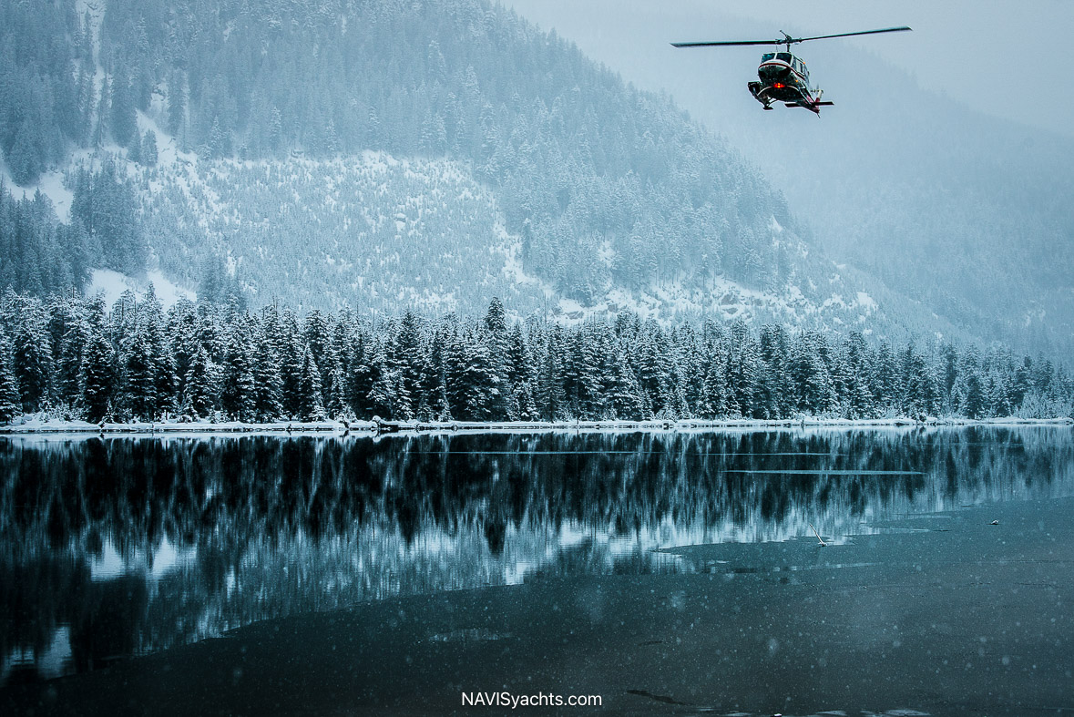 CMH Heliskiing L-