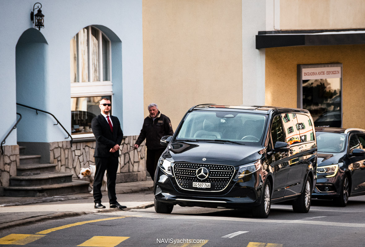 Swiss Chauffeur L-