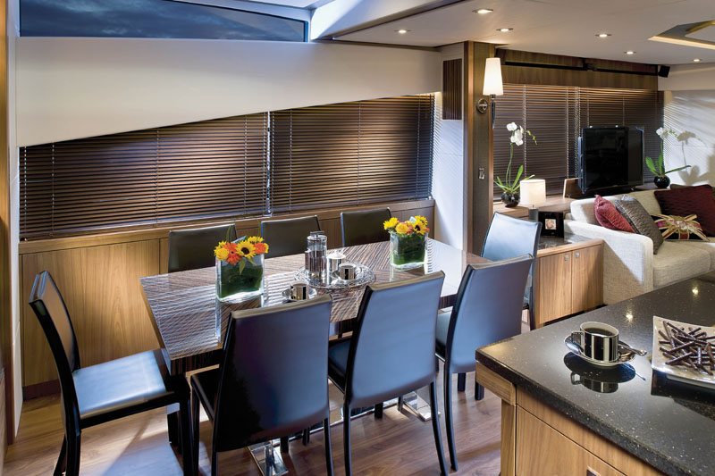 Sunseeker Manhattan 73 Dining Area