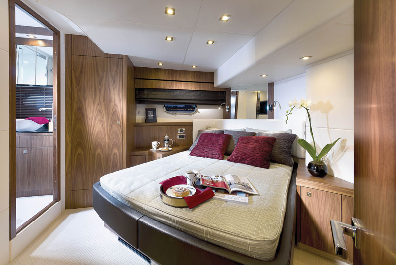 Sunseeker Manhattan 73 VIP Stateroom