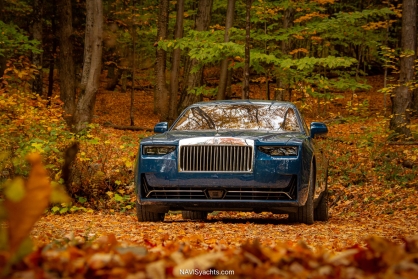 A Rolls-Royce Journey Into the Heart of a Northeastern Autumn